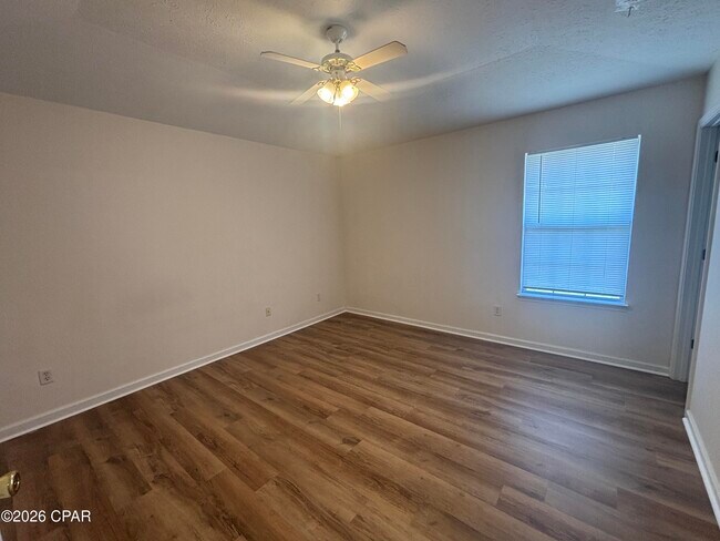 Building Photo - 509 Phillips Ct