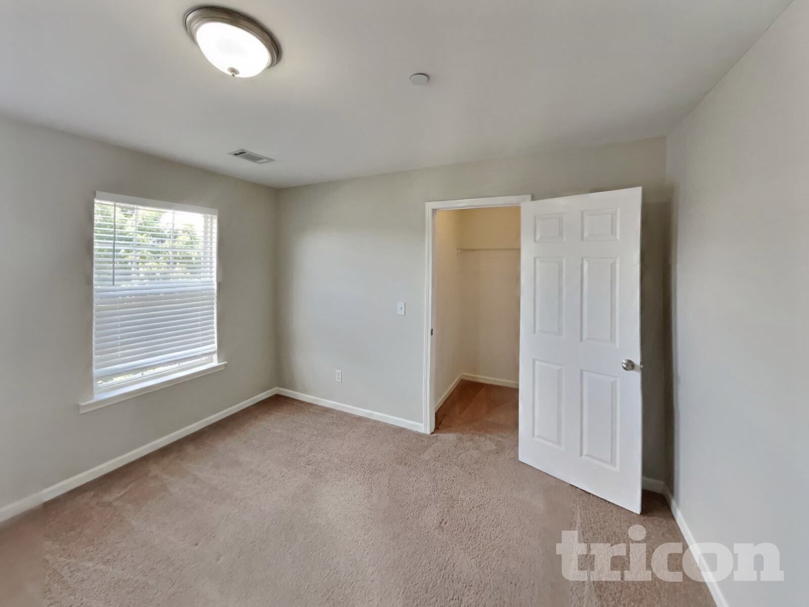 Building Photo - 4620 Van Leer Ct