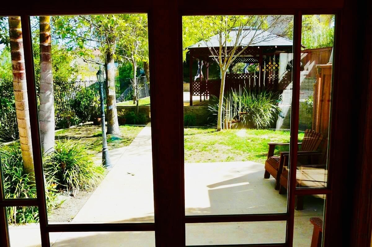 Large Backyard w Gazeebo and court - 601 Aliento Ct