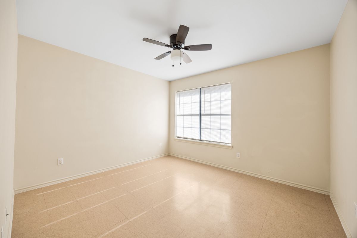 Building Photo - 4805 Jay Ave