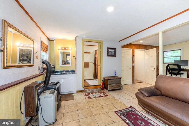 Building Photo - 7221 Hillview Dr