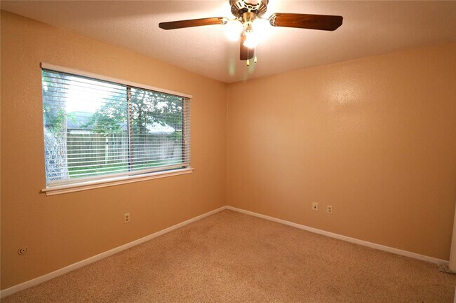 Building Photo - 7911 Fawn Terrace Dr