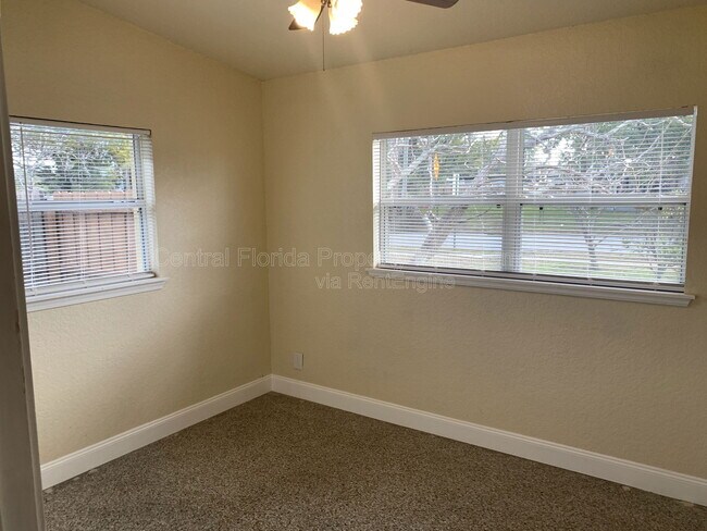 Building Photo - 202 Bamboo Dr