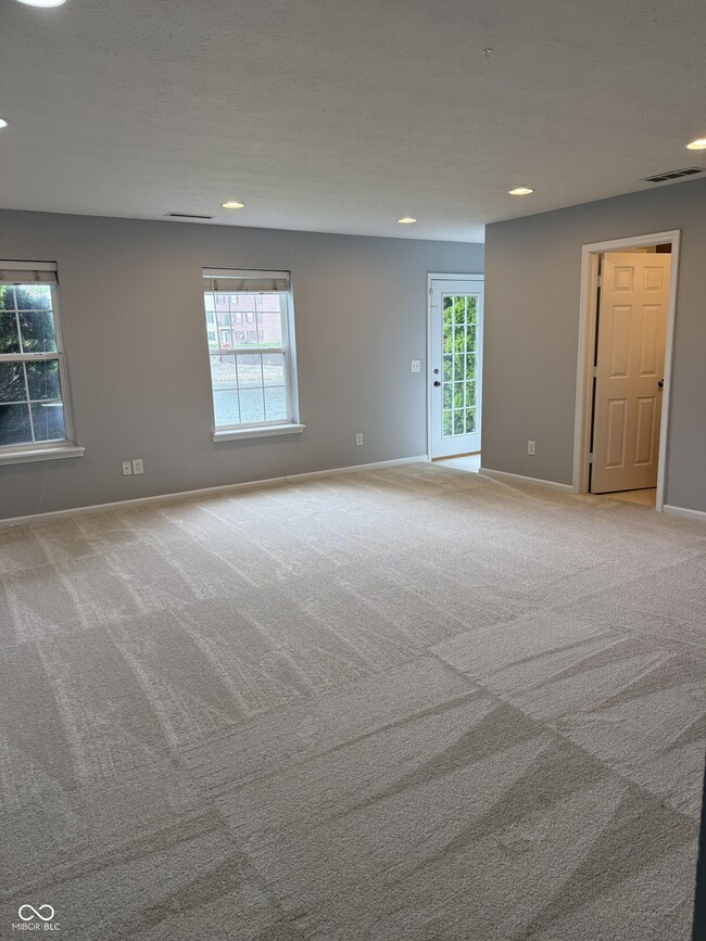 Building Photo - 12028 Esty Way
