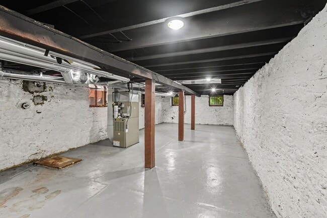 Building Photo - 4416 S Grand Blvd