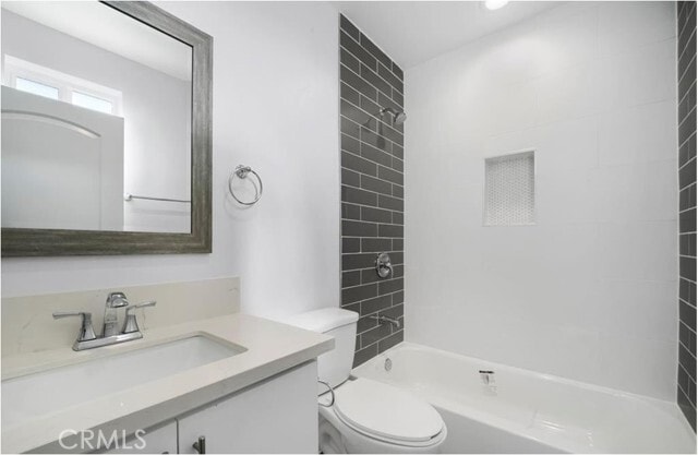 Building Photo - 3743 Lanfranco St