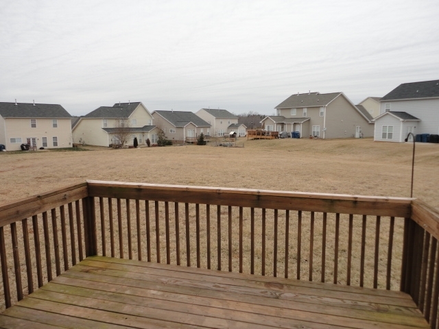 Building Photo - 690 Triple Crown Ct