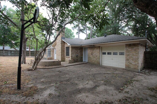 Building Photo - 316 Clemson Dr