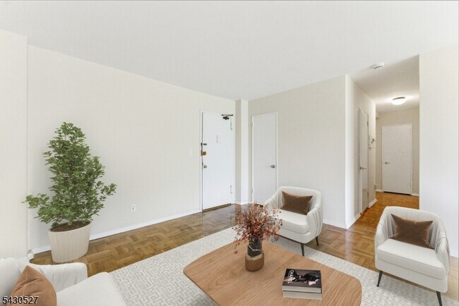 Building Photo - 415 Claremont Ave