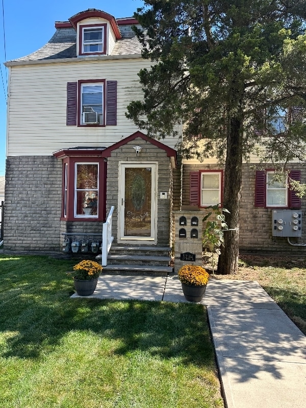 Primary Photo - 512 E 2nd St