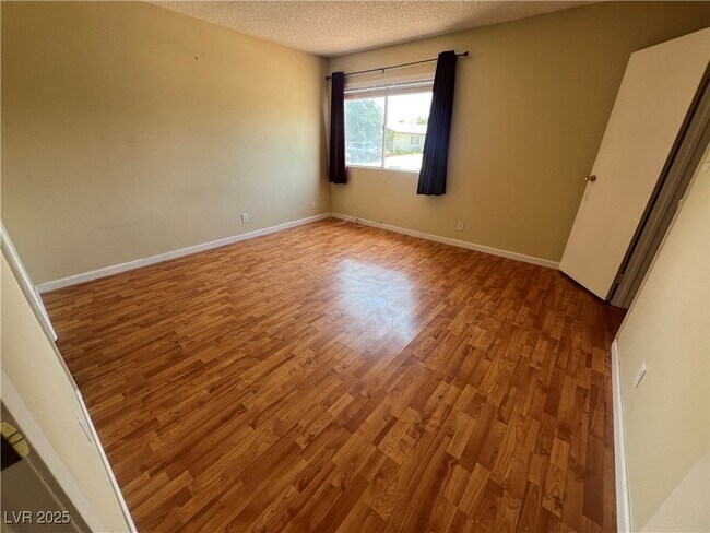 Building Photo - 6430 W Alomar Ave