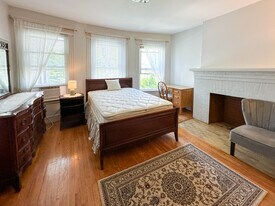 Building Photo - 509 Orange St