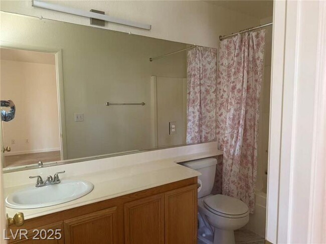 Building Photo - 3722 S Las Vegas Blvd