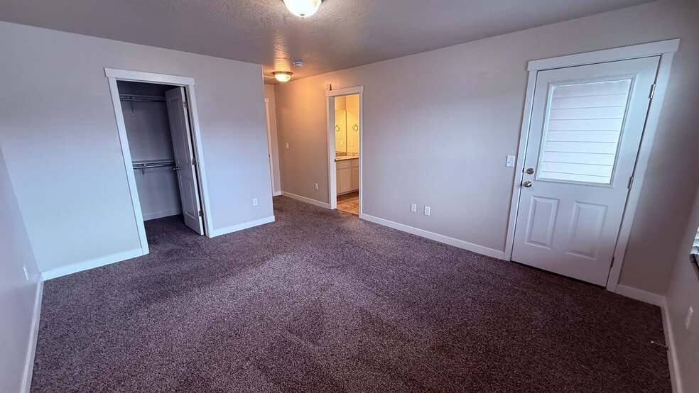 Building Photo - 298 Cordoba Dr