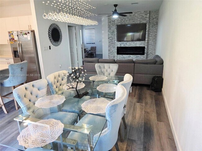 Building Photo - 13130 SW 232nd Ter