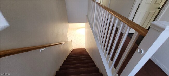 Building Photo - 8198 Rock Meadows Dr