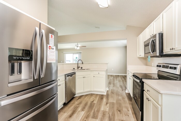 Building Photo - 9611 Watershed Dr E