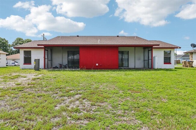 Building Photo - 384 Cocoa Ct