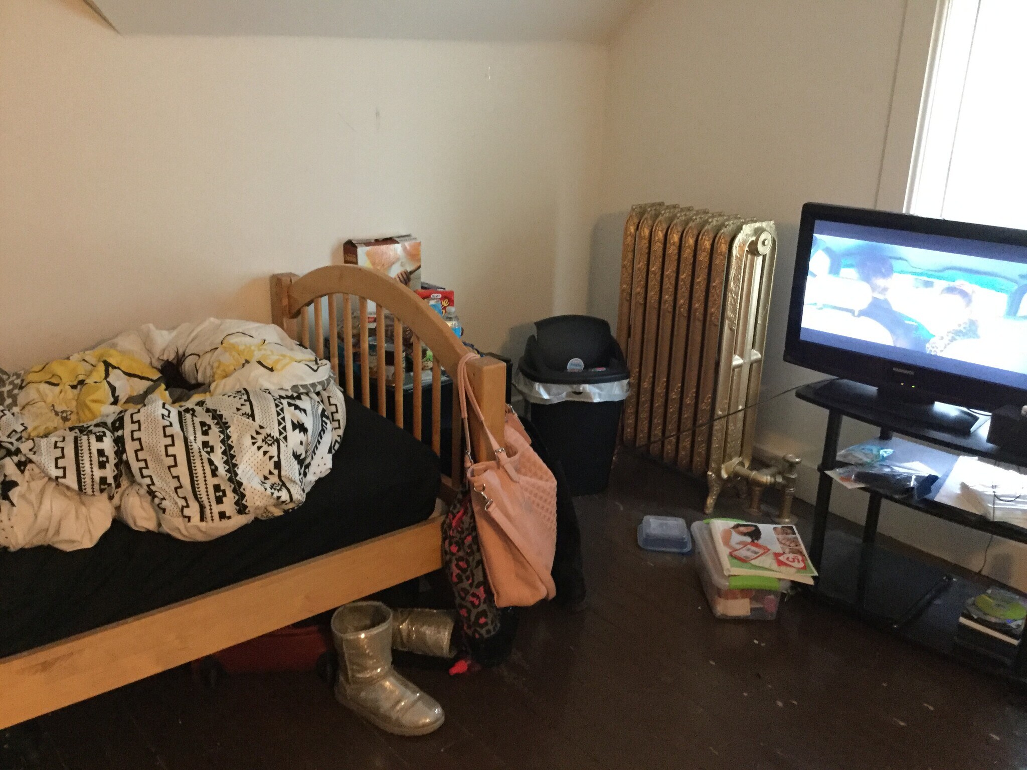 Bedroom - 816 Ashland Ave