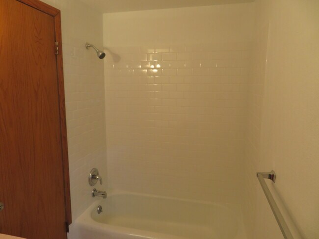 Building Photo - 2023 N 107th St