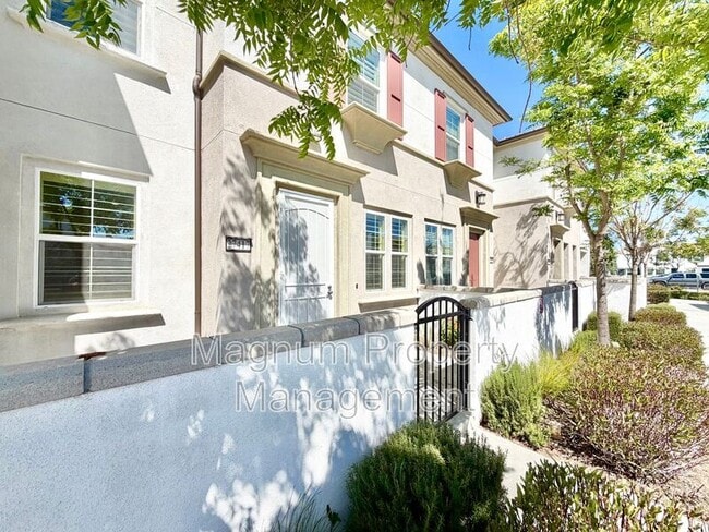 Building Photo - 27417 Georgetown Dr