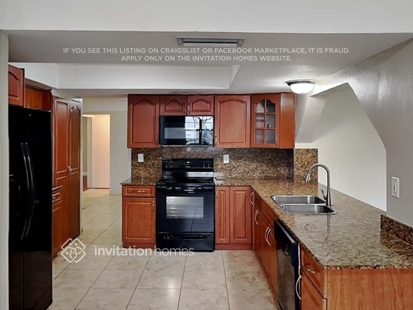Building Photo - 8659 Sheraton Dr