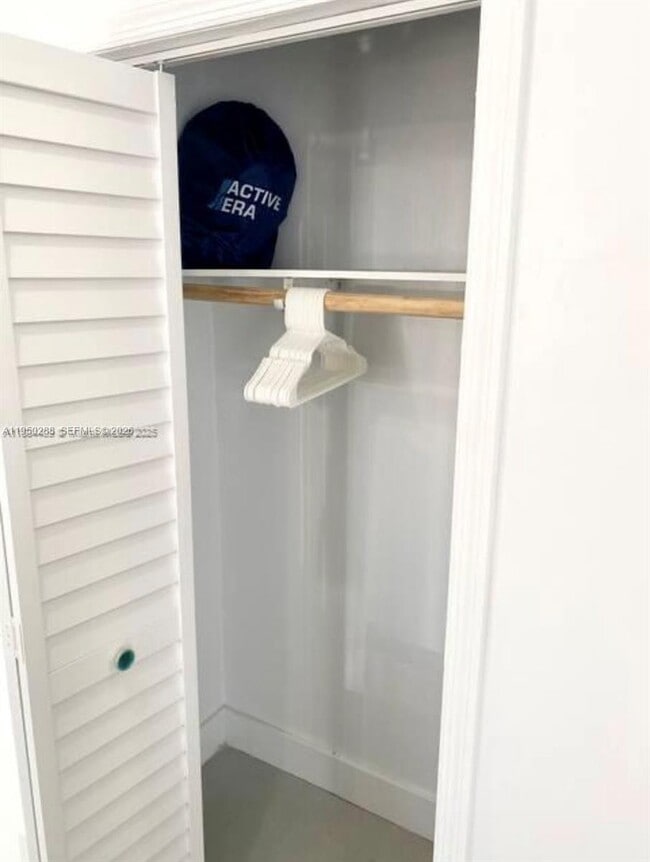 Building Photo - 14036 NW 3rd Ave