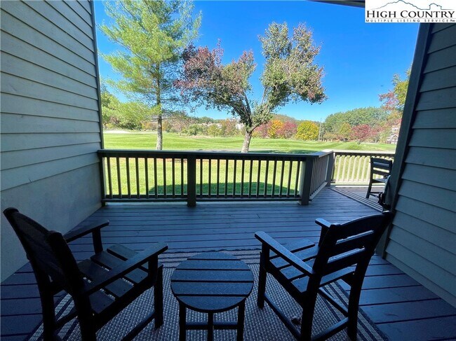 Building Photo - 419 E Landing Dr