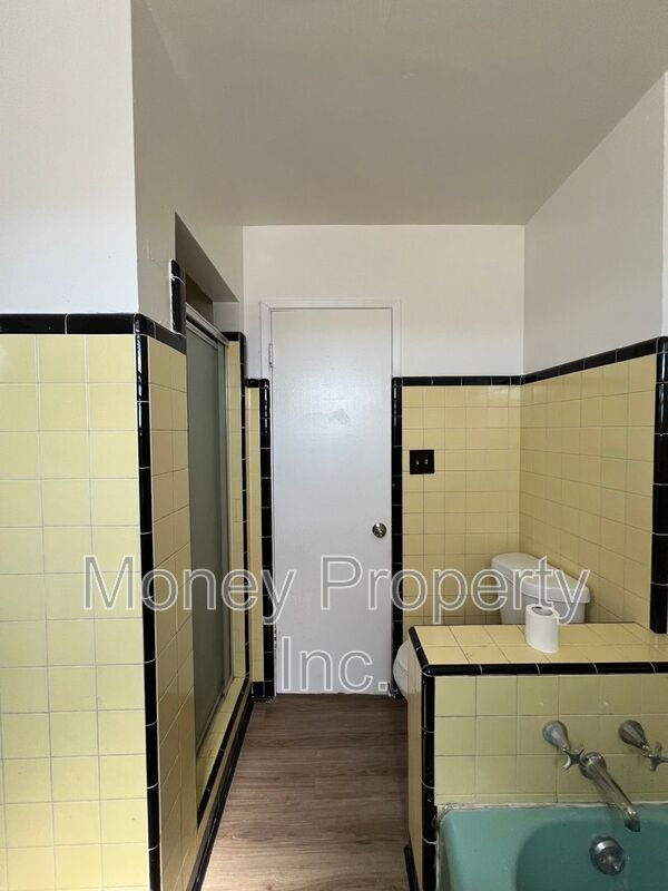 Building Photo - 5363 Bonita Dr