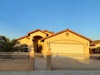 Building Photo - Enjoy this Fully Fenced San Luis Home