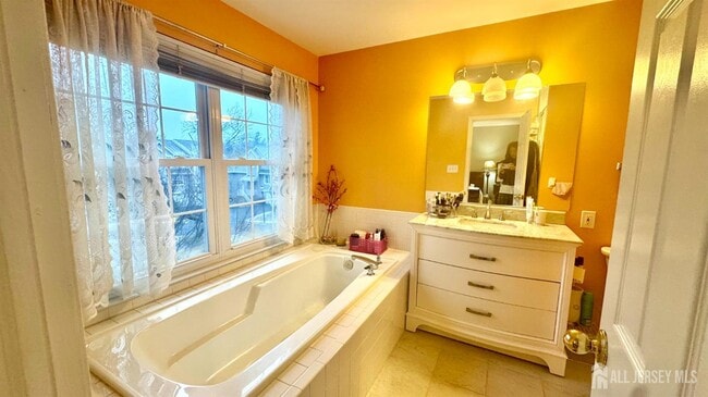 Building Photo - 32 Ketley Pl