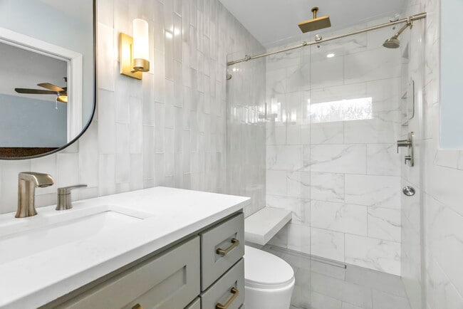 Building Photo - 6661 Woodson Dr