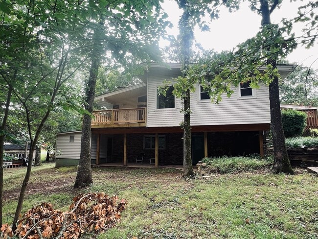 Building Photo - 32 Russell Ln