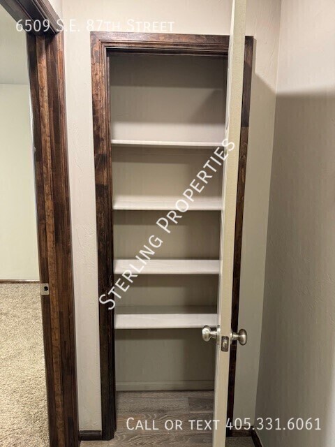 Building Photo - 6509 SE 87th St