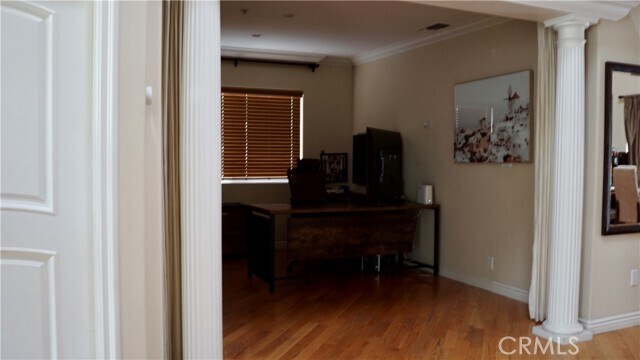 Building Photo - 925 Sherlock Dr