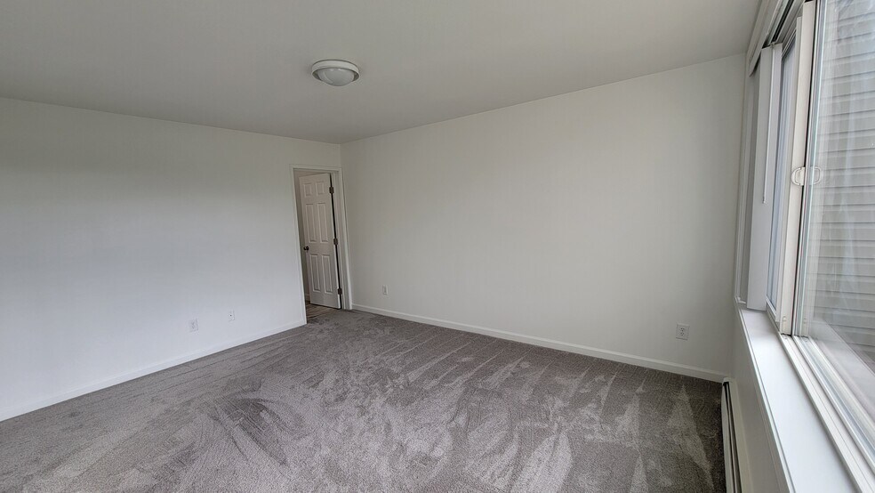 Building Photo - 1109 Wildrose Ct