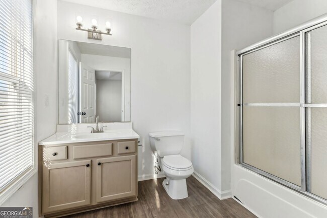 Building Photo - 410 Shenandoah Ct