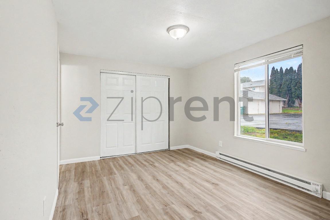 Building Photo - 9660 SW Prairie Terrace