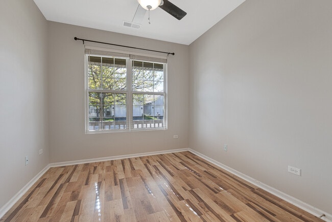 Building Photo - 13260 Red Alder Ave