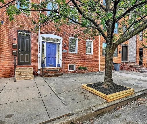 Front Door - 1005 S Kenwood Ave