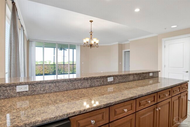 Building Photo - 612 Lost Key Dr