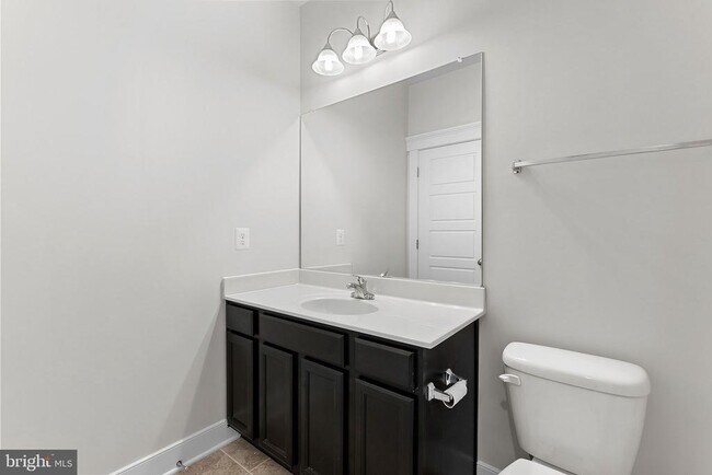 Building Photo - 207 Miles Hawk Terrace