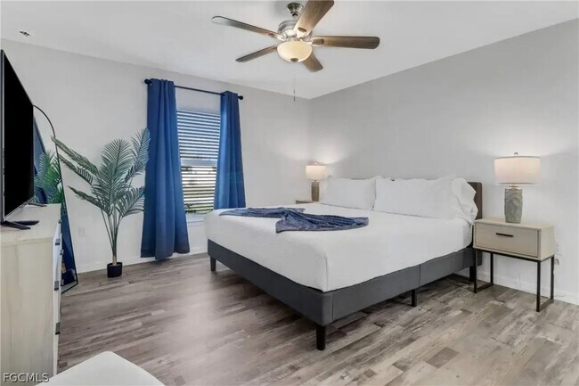 Building Photo - 1210 NE 19th Pl