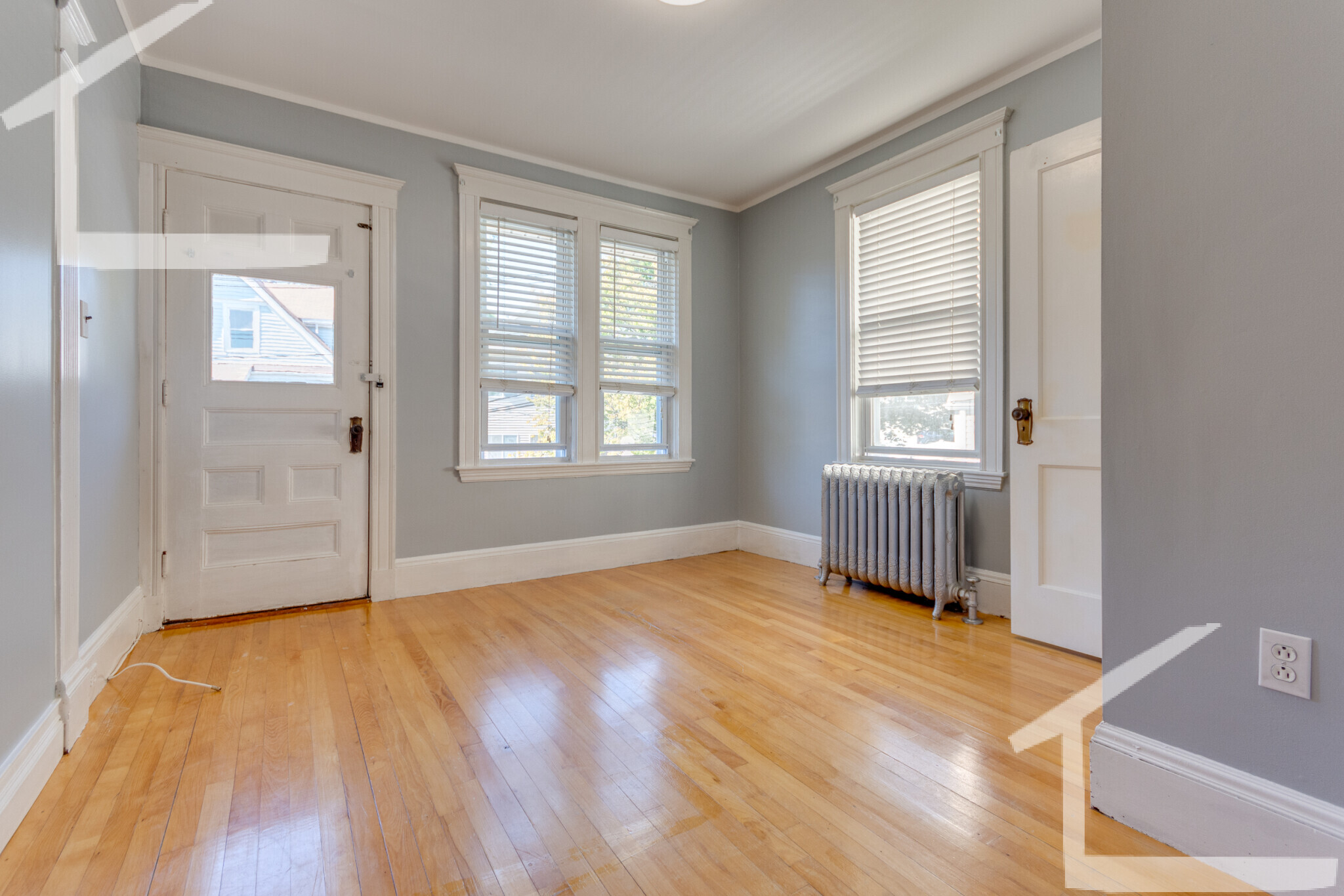 Building Photo - 17 Champney St