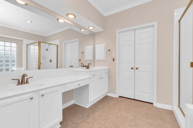 Building Photo - 4126 Midstream Dr