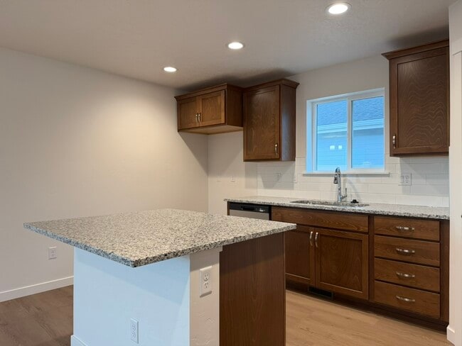 Building Photo - 10113 Longtail Dr