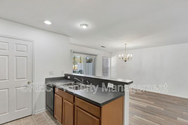 Building Photo - 9176 Maple Grove Dr