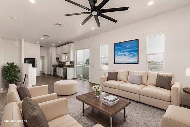 Building Photo - 1933 E Monroe St