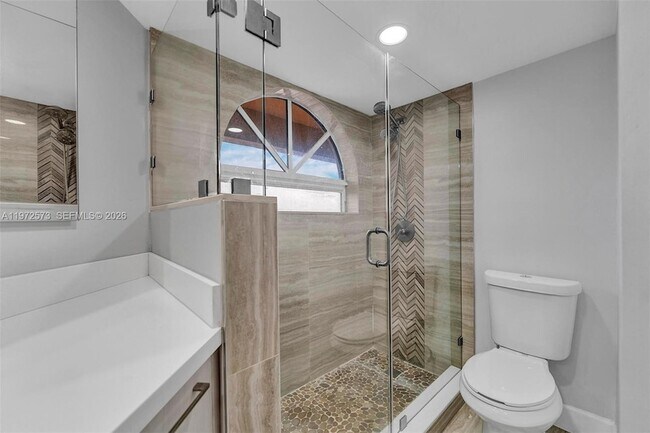 Building Photo - 15575 N Miami Lakeway