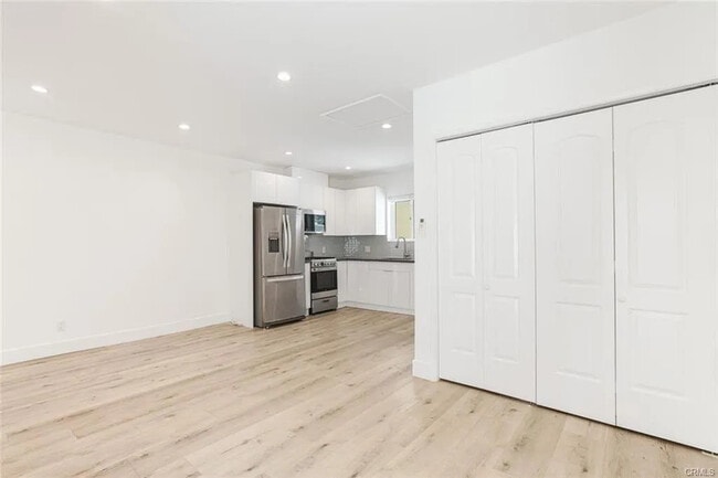 Building Photo - 4552 Murietta Ave